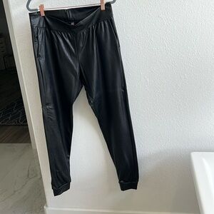 Commando full leather jogger. Size large. Never worn. Retails at $158